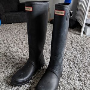 Used Hunter Matte Rainboots